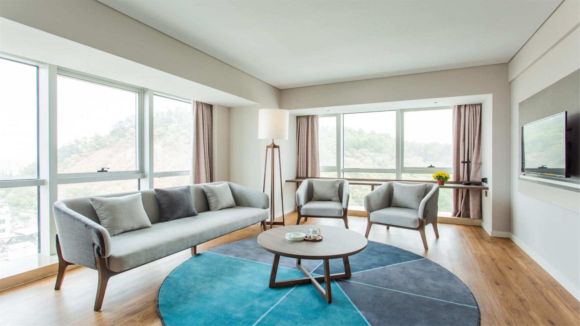 Holiday Inn Express Jiangmen Jianghai By Ihg Exterior photo