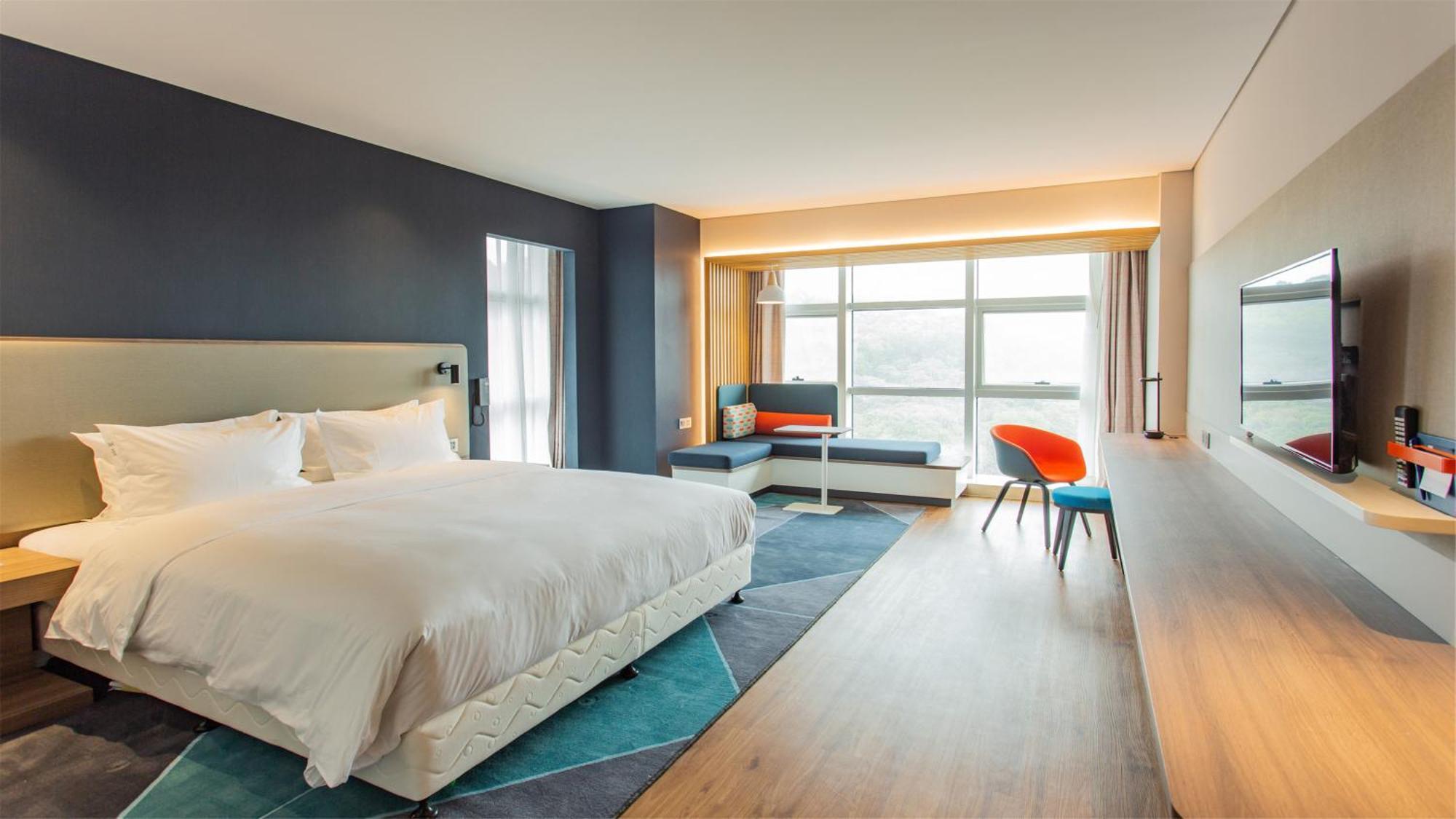 Holiday Inn Express Jiangmen Jianghai By Ihg Exterior photo